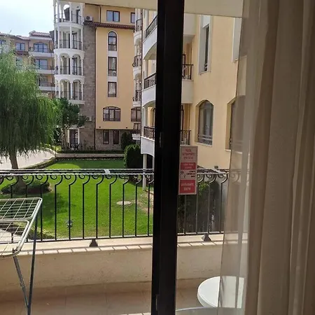 Royal Sun, 6 People, 600 M From The Sea Apartment